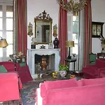 Casa De Los Bates