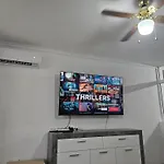Cozy Studio, Aircon And 3 Pools