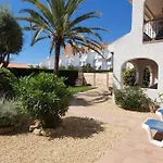 Almadraba ground floor apartment