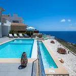 Villa Azul