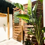 Agueita Surf Lodge