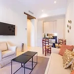 Real Casa de la Moneda Deluxe Apartments