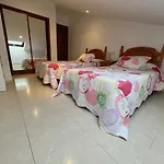 A Casa De Lola E Victor