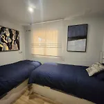 Ansa Beach Apartment - Cabopino, Marbella - Garden Level