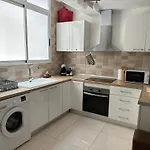 Modern And Bright 5 Bedroom Apartment Del Prado