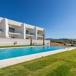 Quiet And Elegant With Terrace And Pool