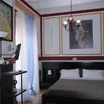 B&B \