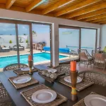 Casa Vacacional con piscina climatizada y jacuzzi
