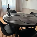 Almuden\'S Green Apartment, High-Speed Free Wifi, 250M To Beach, The Center Of Torrevieja