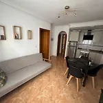Almuden\'S Green Apartment, High-Speed Free Wifi, 250M To Beach, The Center Of Torrevieja