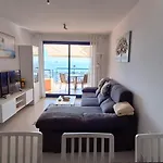 Sea View Cozy Apartment La Tanita