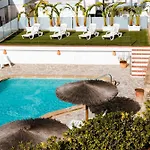 Bungalows Del Arenal