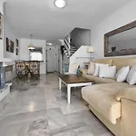 Casa Julio - Urb Villa Magdalena