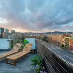 Amazing 3 Bedroom Penthouse In Plaza Espana