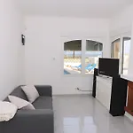 Chalet En La Playa Con Piscina Privada - Holavivienda Inmobiliaria