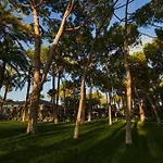 El Oasis Villa Resort