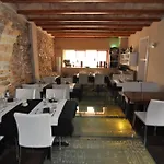 Hostal De Cabrit