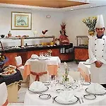 Tryp Caballo Blanco