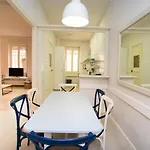 Moll House, The Hostel
