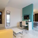 Suittes Hotel