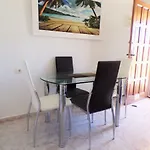 Ground Floor Apartment Overlooking Pool