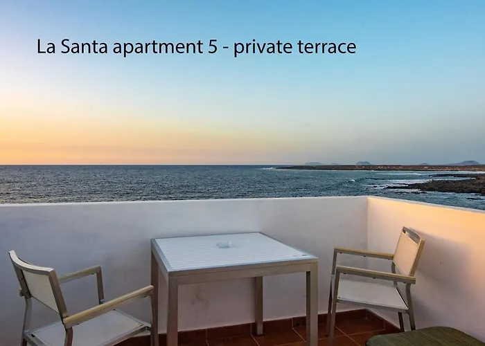 Quemao - La Santa Apartments