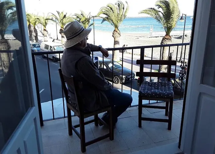 Piso En Primera Linea Con Wifi Y Vistas Al Mar