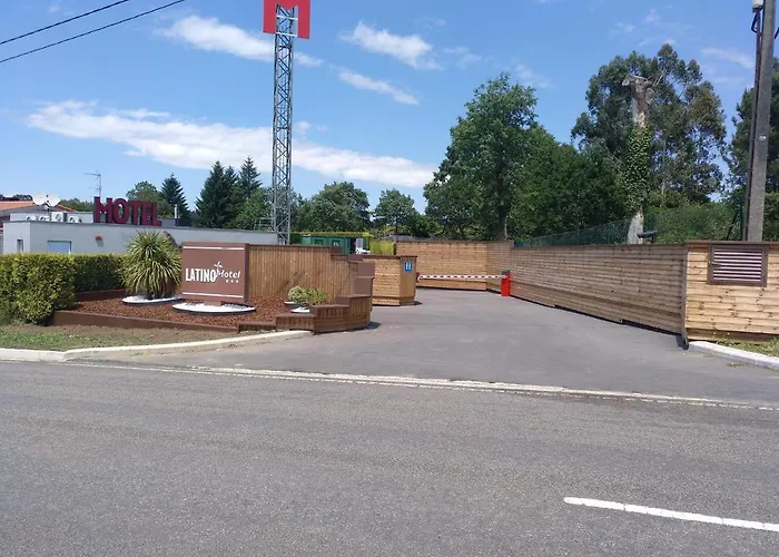 Motel Latino