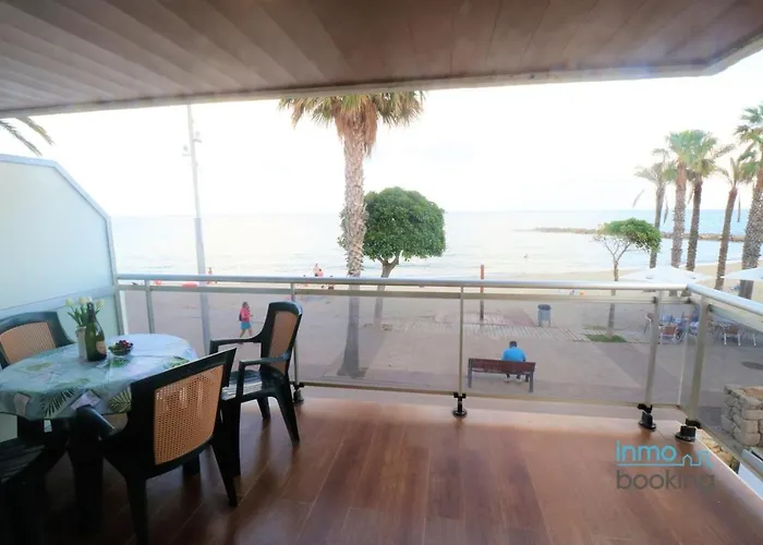 Sun Beach Mediterrani, En Frente Del Mar