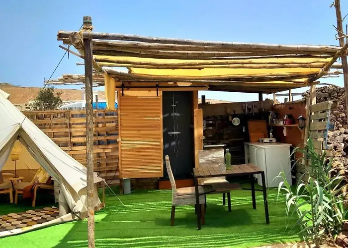 Back To Nature. Luxury Glamping Corner