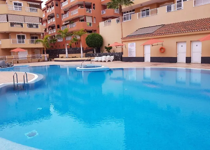 Ocean View Suite Close To Beach With Pool & Wifi
