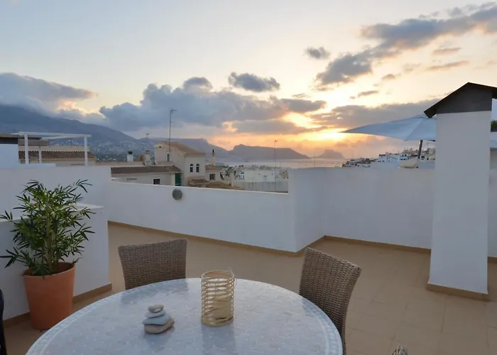 Penthouse With Sea And Mountain View By Nras