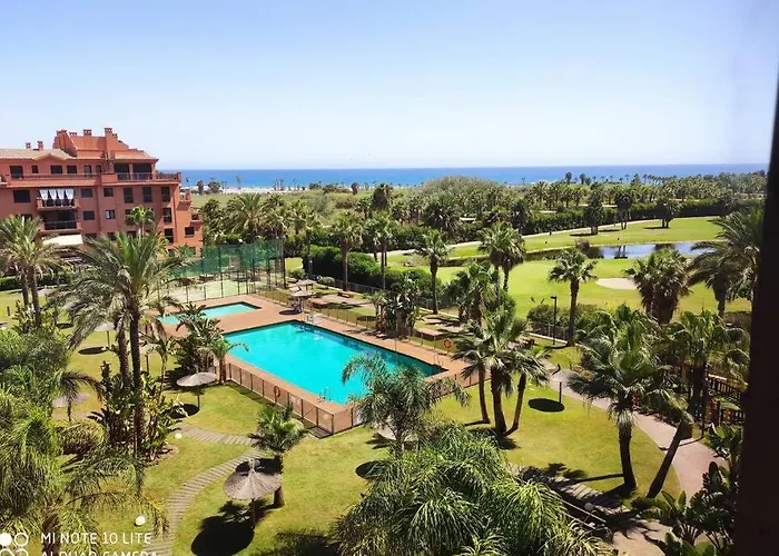 Elegante Apartamento En Playa Granada & Golf