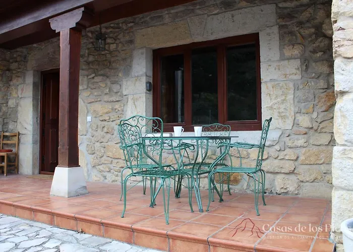 El Castaneru Alojamiento Rural - Casas De Los Picos