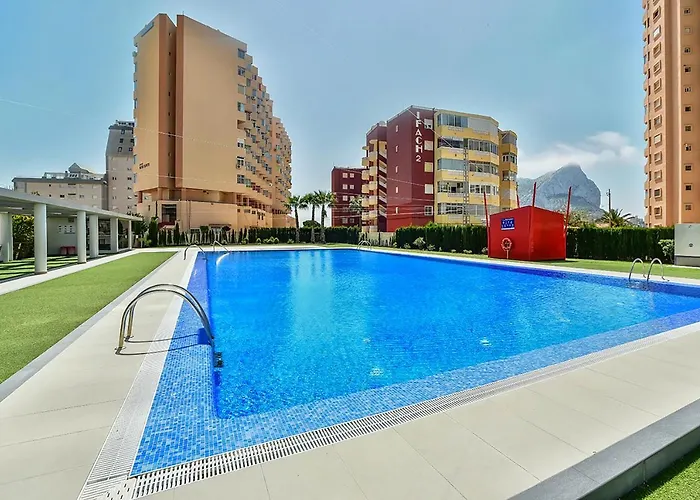 Estudio frente al mar con parking y piscina