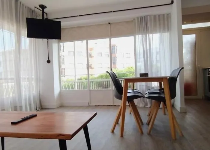 Apartamento turístico playa Capellans, Salou. WIFI