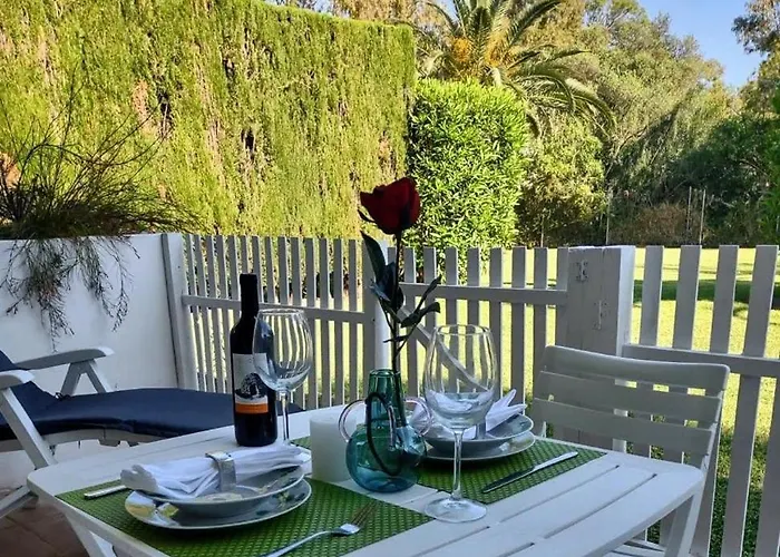 Puerto Banus Apartment Near Beachfront, Sunny Terrace, Pool, Tennis Court, Parking And Movies Projector