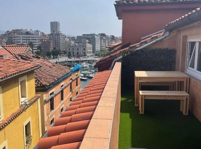 Las Terrazas de Güeli 6 pax WiFi · Garaje · Vistas