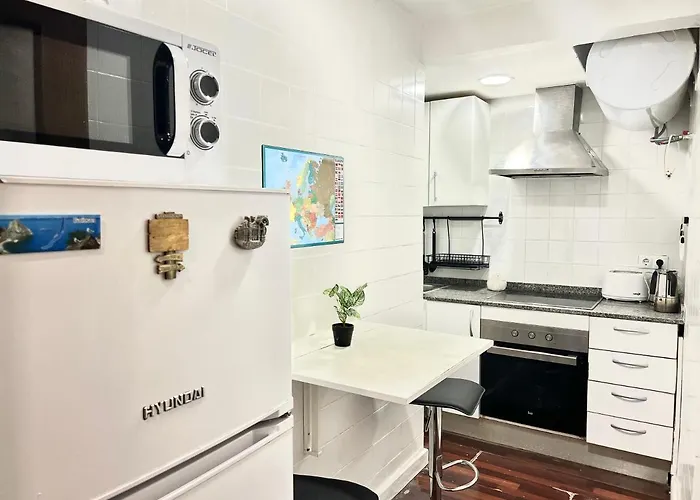 Nice Apartment Close Park Gueell 2