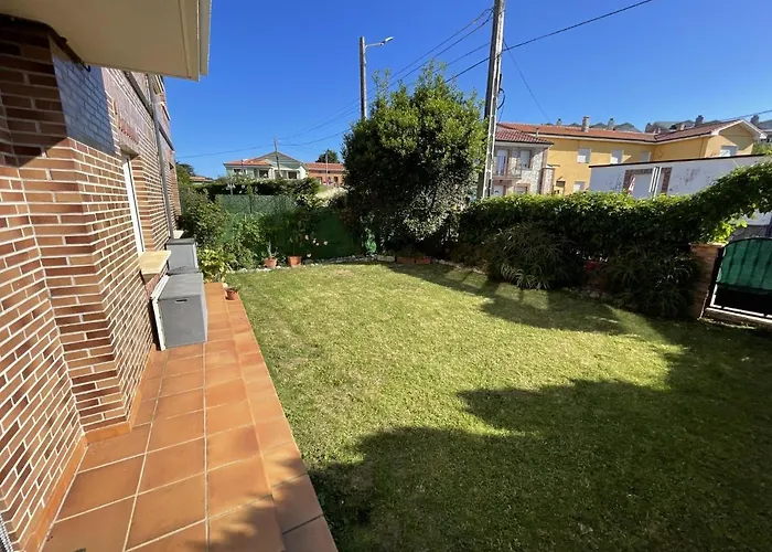 Coqueto Bajo con Jardin en Cuchia a 5 min playa
