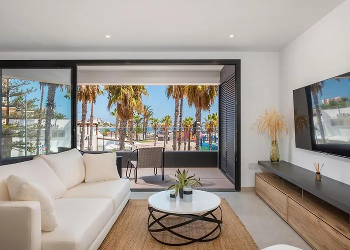 Elegance Apartment \