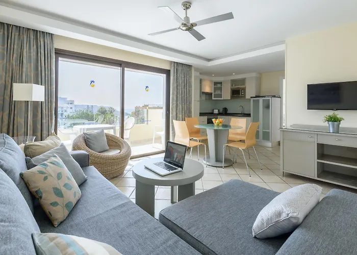 Perla Gris Aparthotel