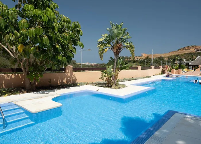 Duquesa Village 2402