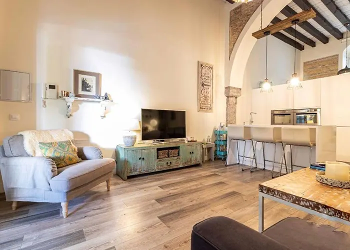 Loft Bodega San Blas Con Porche Y Parking