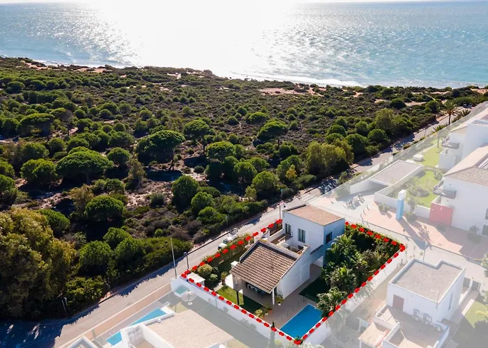 Villa Los Pinares De Monaco En Roche, Conil, Cadiz