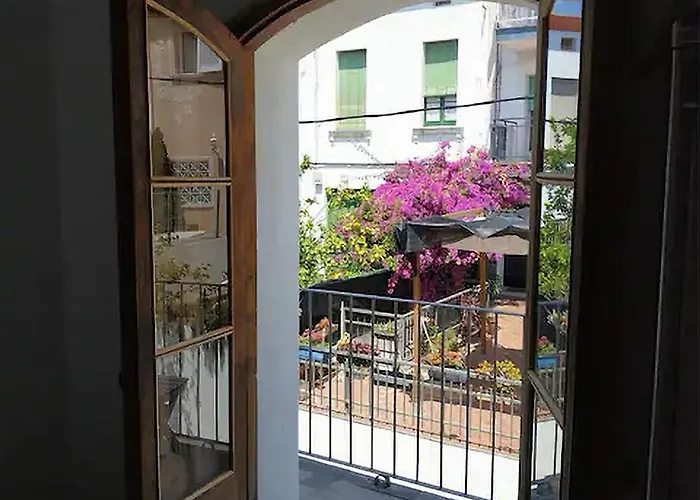 Apartamento De Diseno Cerca De Tren, Playa Y Bcn