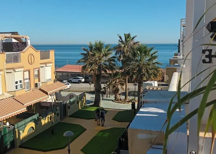 Paraiso A La Orilla Del Mar