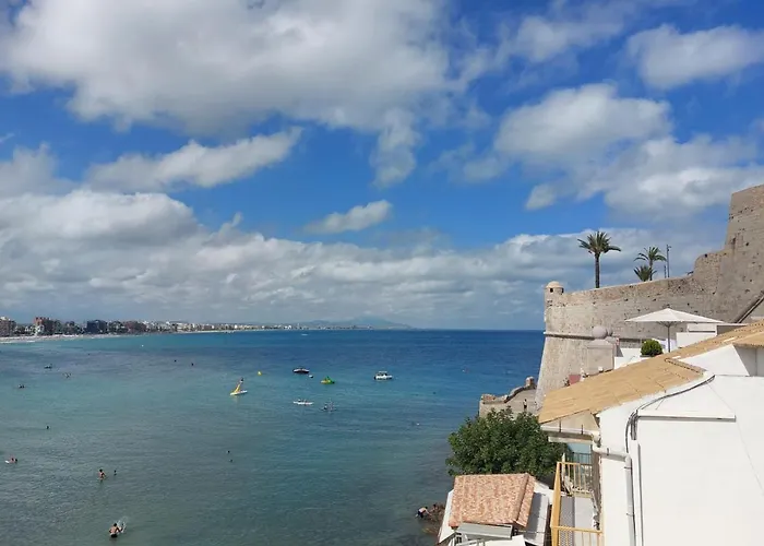 Porteta Sobre El Mar