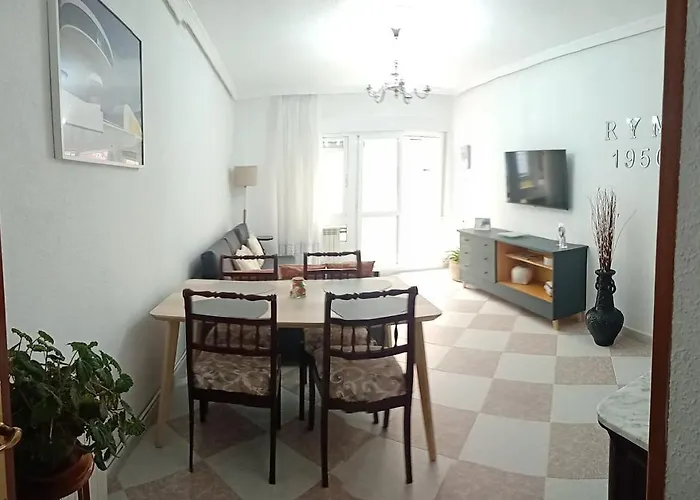 R Y M 1950 Apartamento
