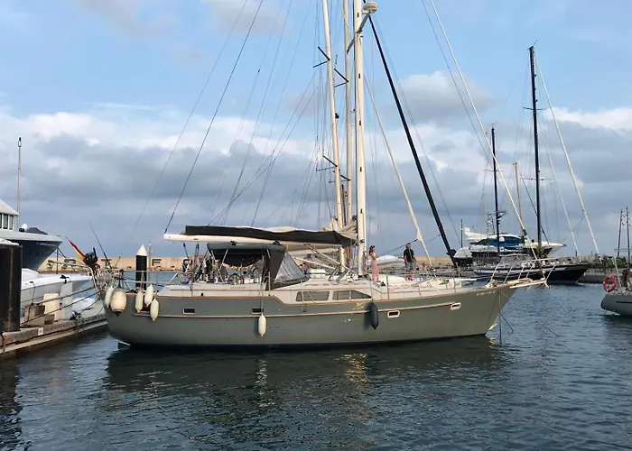 Velero Paradise Acogedor Y Con Encanto